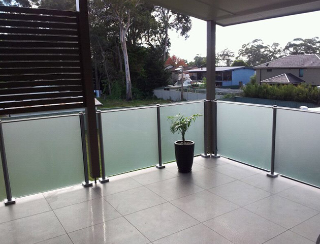 Aluminium Designer Glass